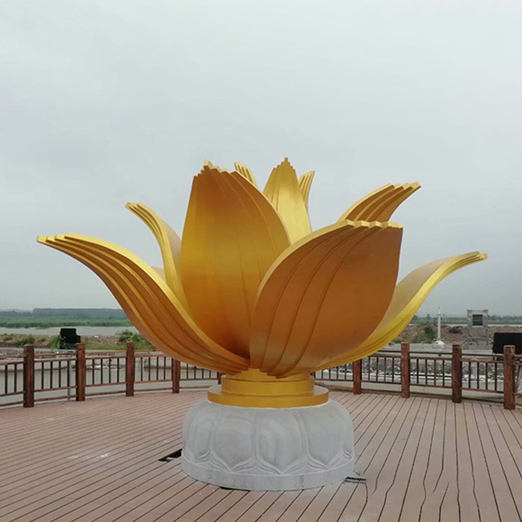 不锈钢莲花绽放雕塑