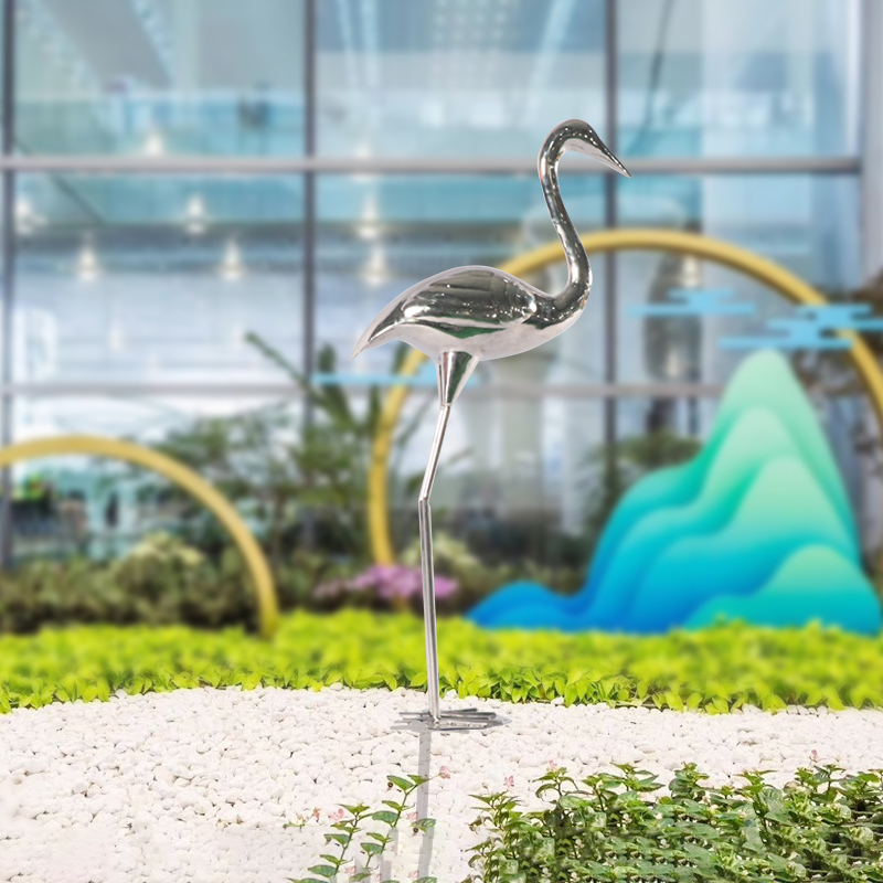 不锈钢抽象仙鹤雕塑