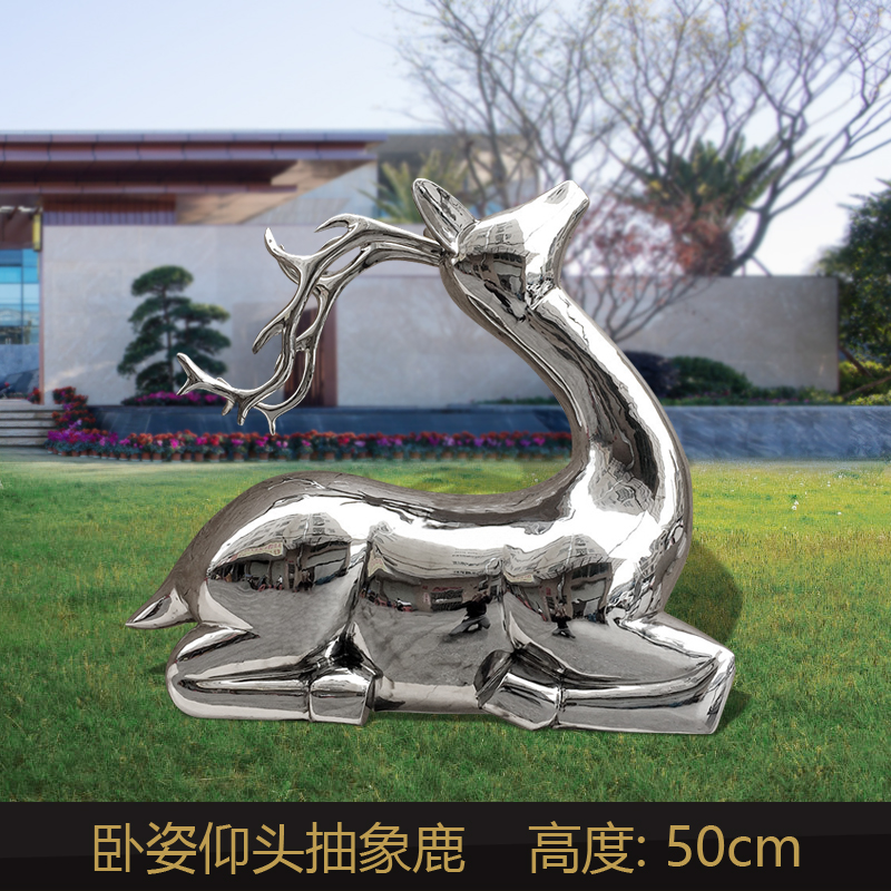 卧姿仰头抽象鹿雕塑