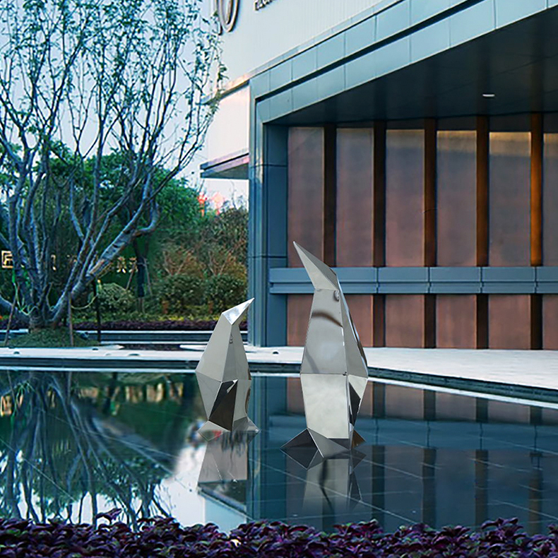 不锈钢抽象几何企鹅雕塑