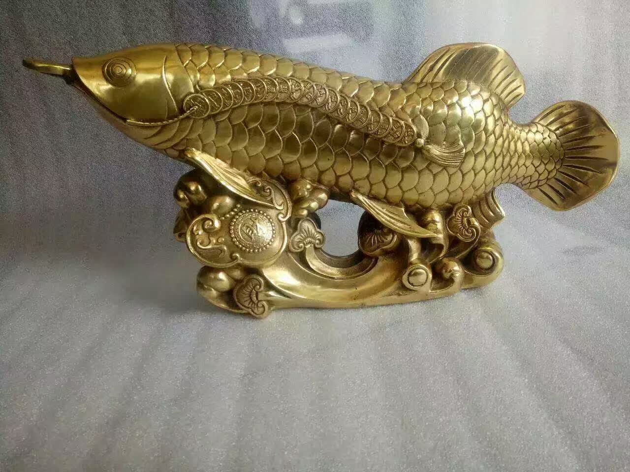 招财金龙鱼雕塑