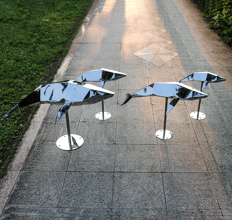 不锈钢抽象几何海豚雕塑