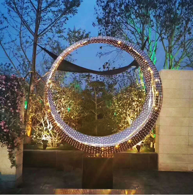 不锈钢发光月亮雕塑