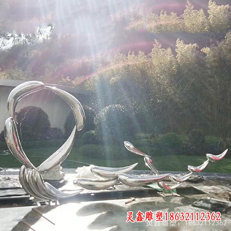 不锈钢抽象鲤鱼跃龙门雕塑