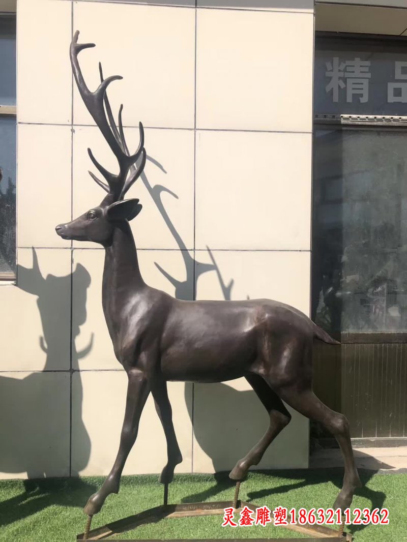 园林鹿雕塑