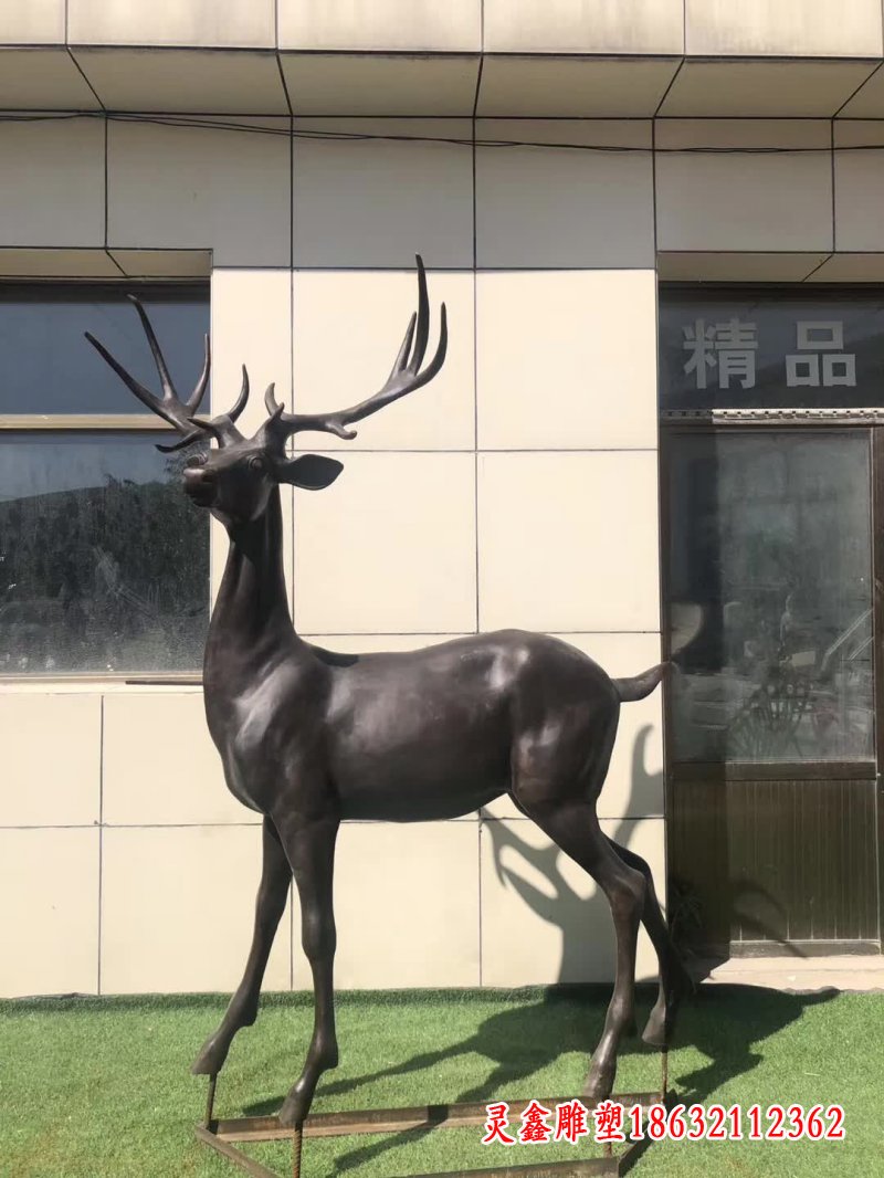 园林鹿雕塑