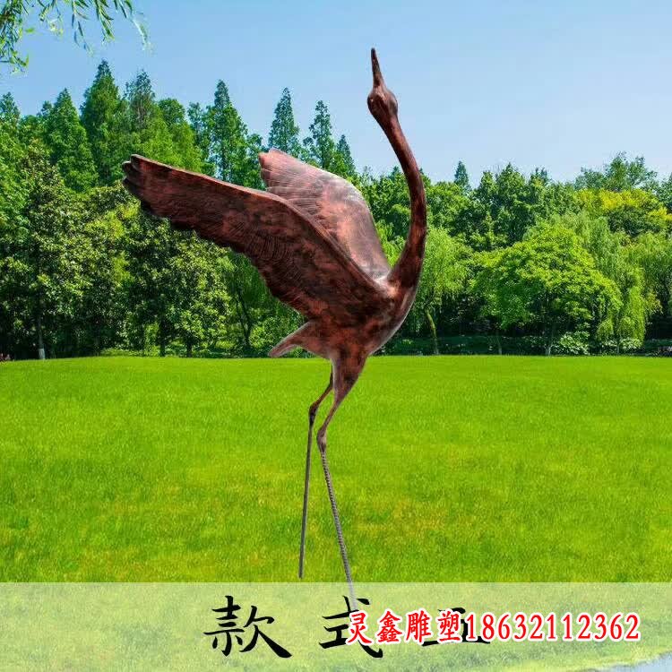 园林展翅仙鹤铜雕