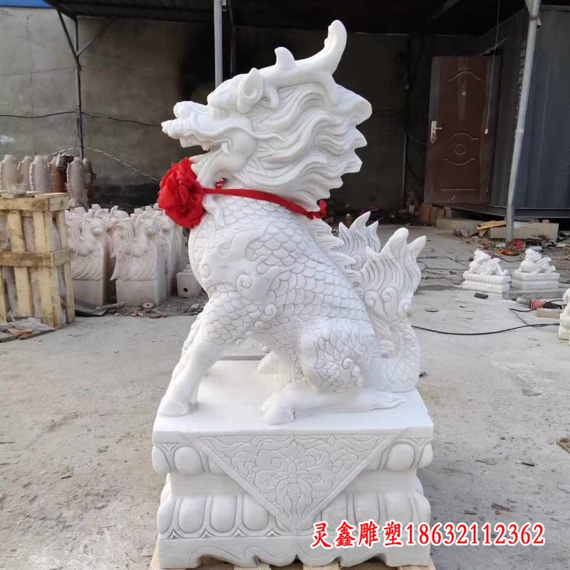汉白玉招财麒麟雕塑