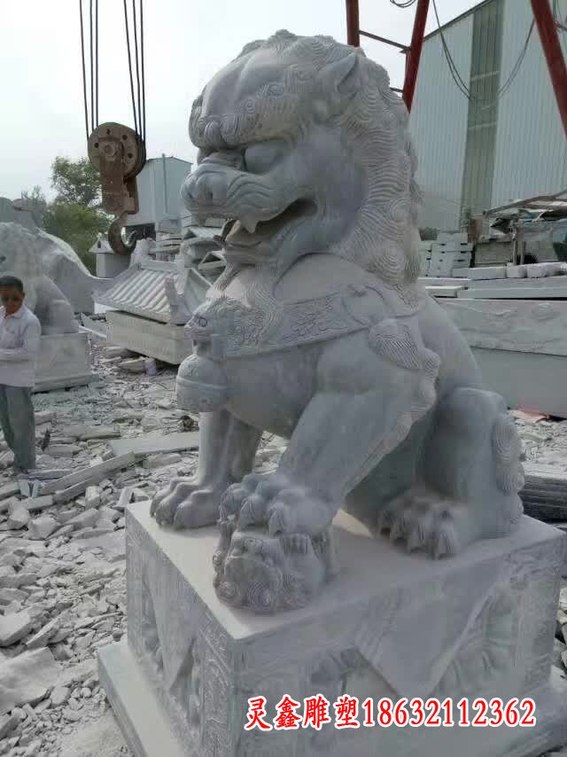寺庙石狮子雕塑