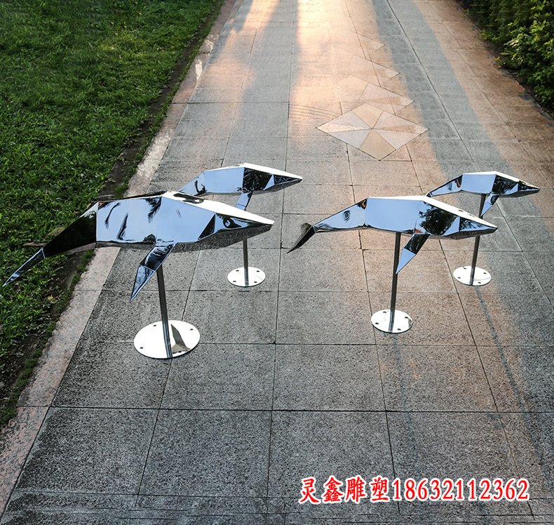 不锈钢抽象几何海豚雕塑