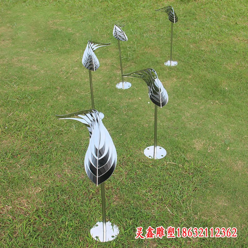 不锈钢镜面鱼雕塑