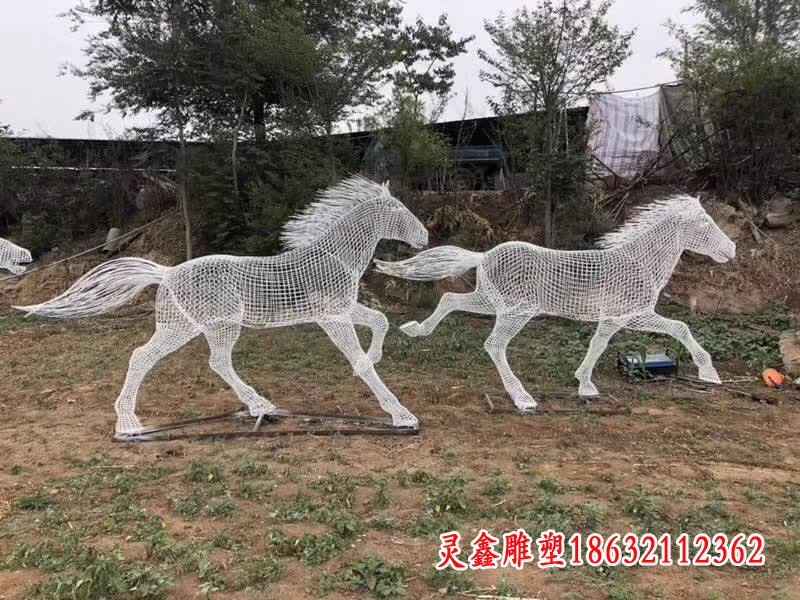 不锈钢镂空群马奔跑雕塑