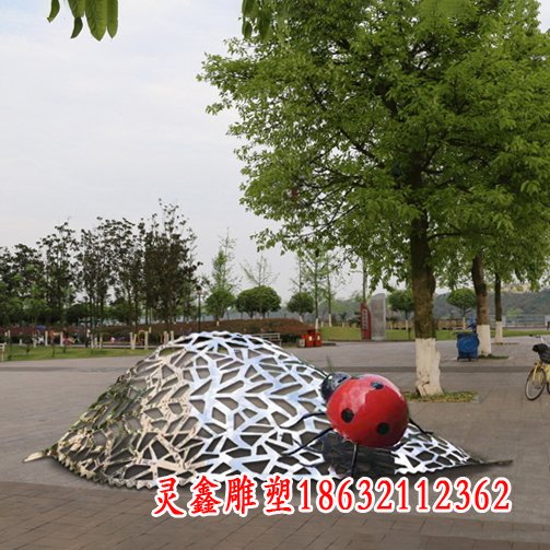 不锈钢瓢虫动物雕塑