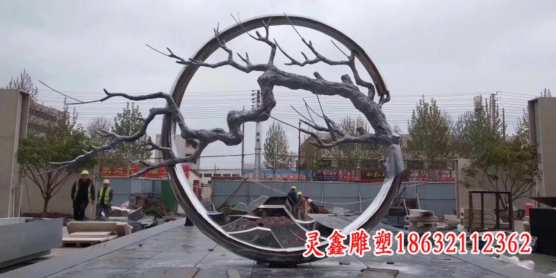 不锈钢树枝圆环雕塑