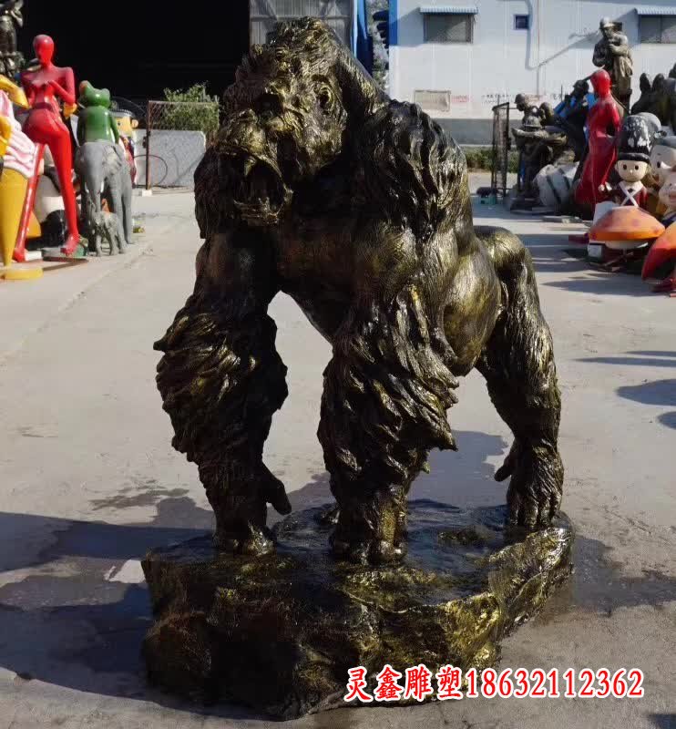 大猩猩动物铜雕