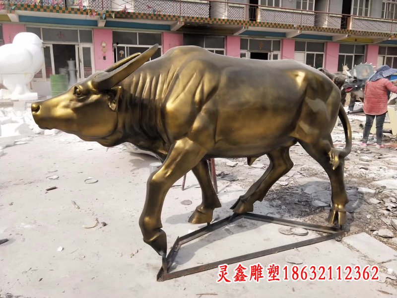 公园孺子牛铜雕