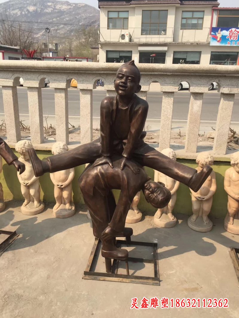校园玩跳马儿童铜雕