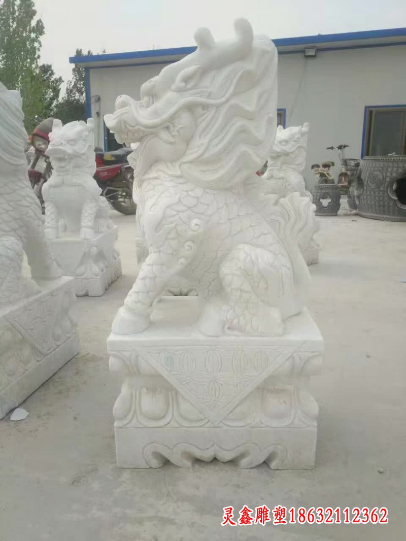 汉白玉招财麒麟雕塑