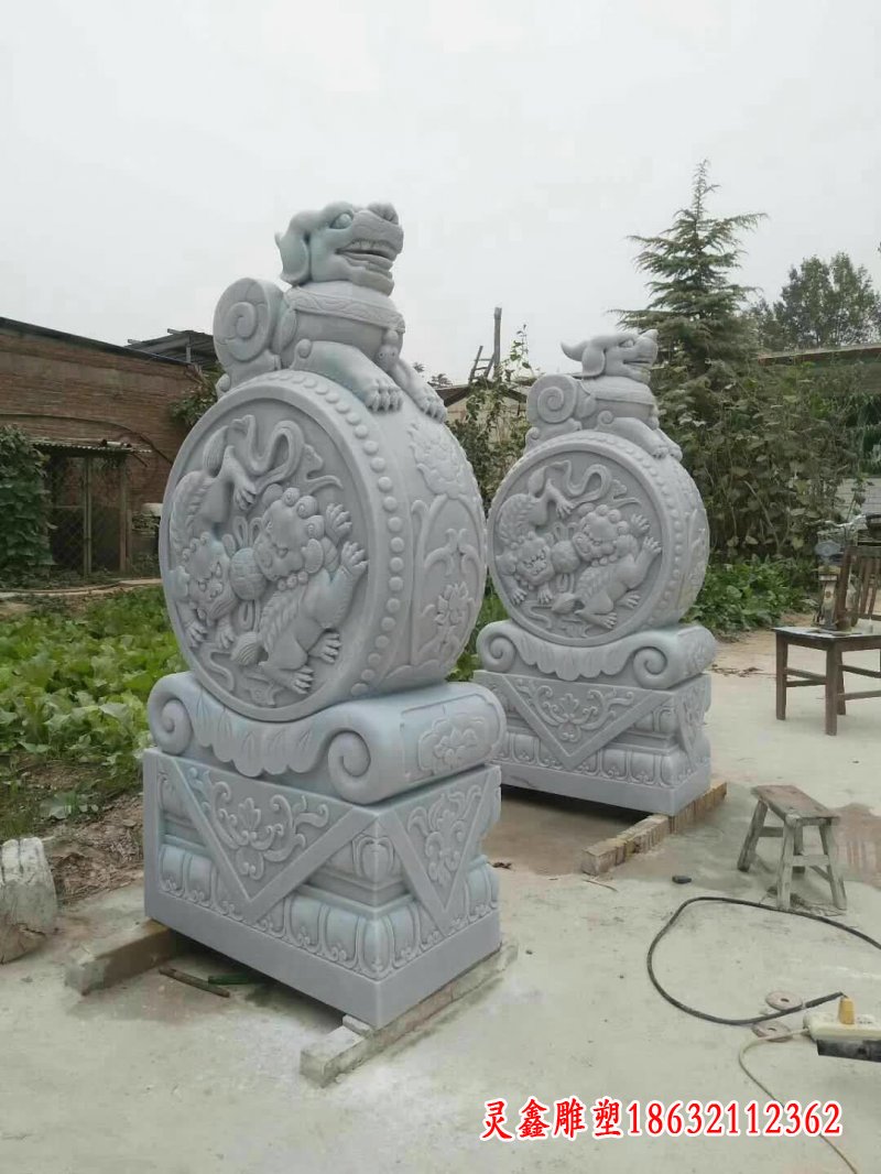 汉白玉貔貅抱鼓石雕塑