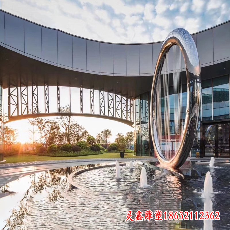 不锈钢圆环水帘雕塑