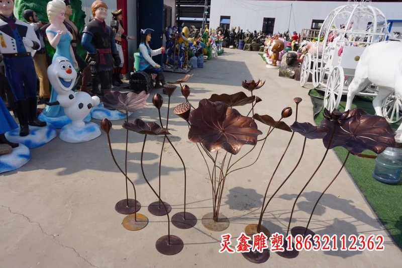 不锈钢锻铜荷花雕塑