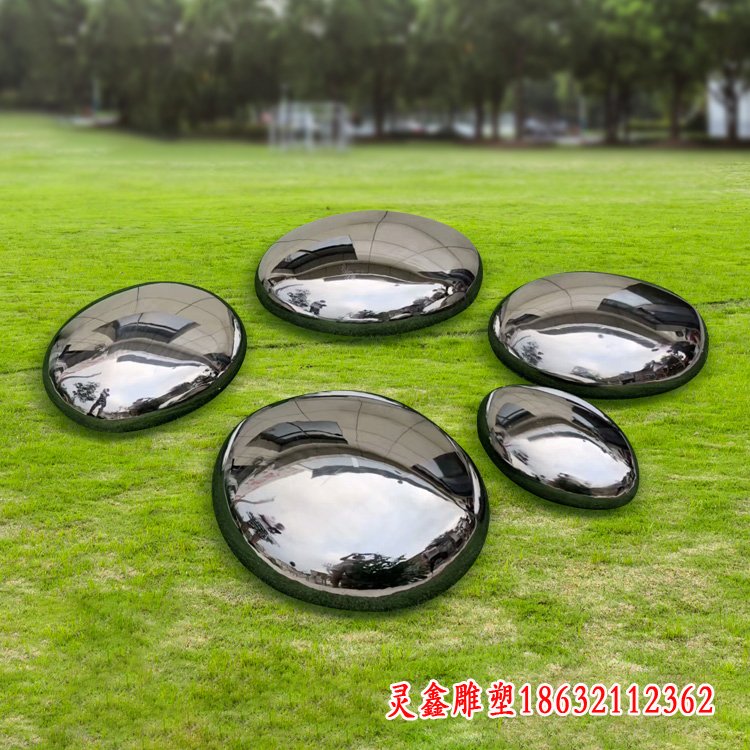 鹅卵石镜面抽象不锈钢雕塑