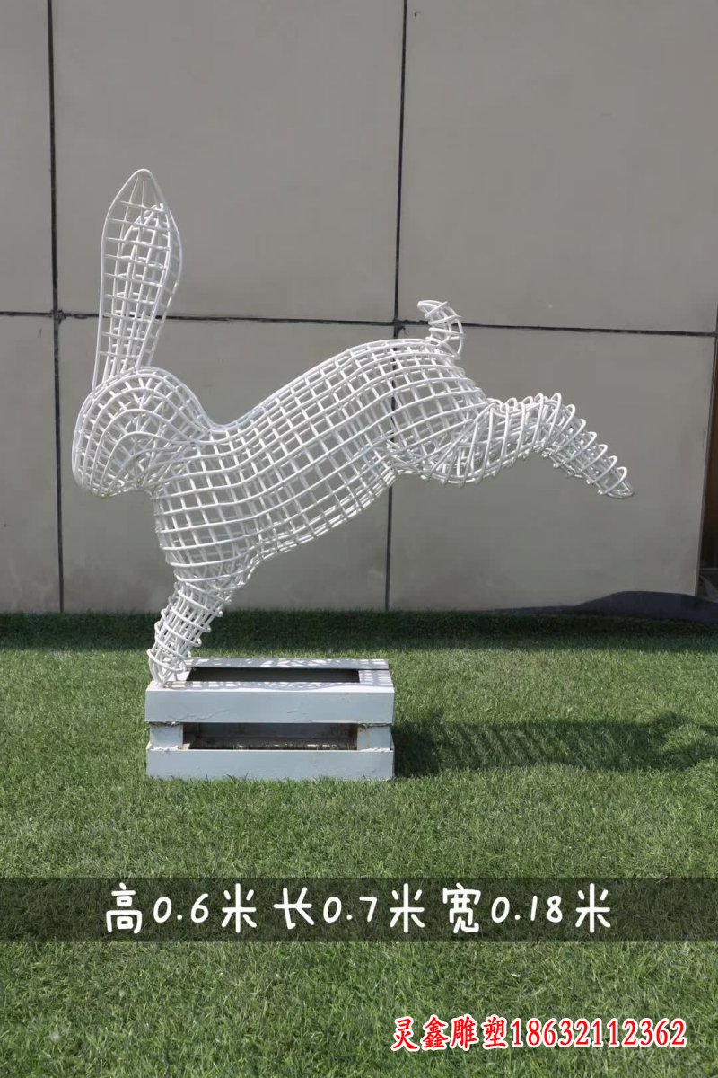 各种姿势不锈钢镂空兔子雕塑
