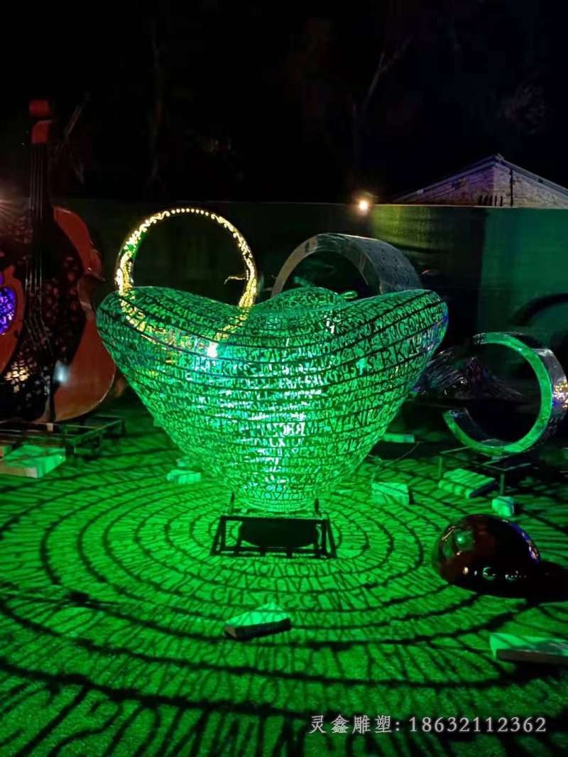 不锈钢元宝雕塑 (4)