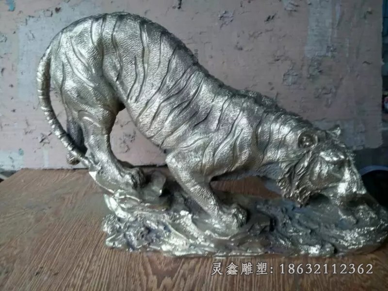 老虎铜雕，公园老虎动物雕塑