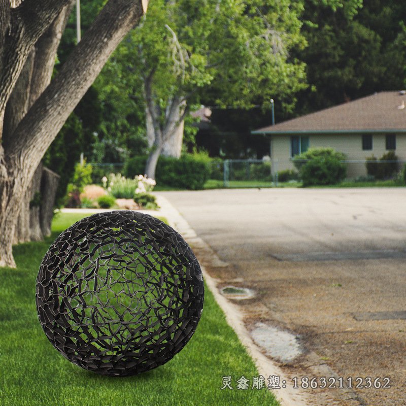 不锈钢镂空圆球雕塑 金属铁艺镂空灯 小区绿地室外抽象工艺品摆件7323