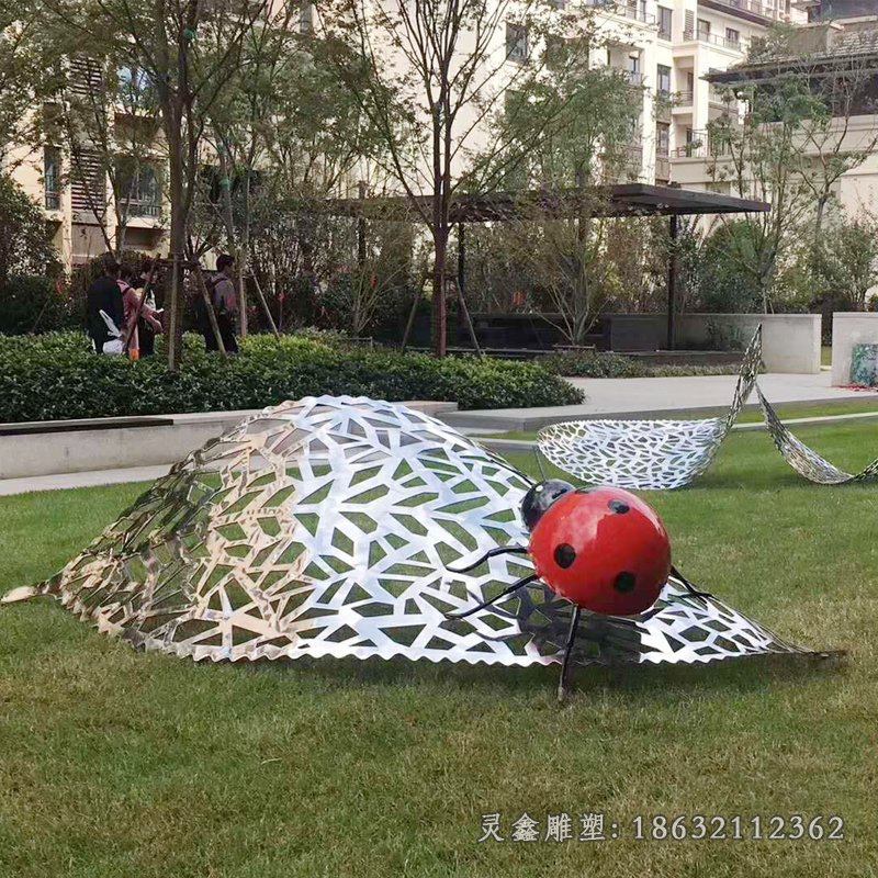 不锈钢瓢虫雕塑 (5)