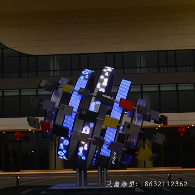 不锈钢企业魔方景观雕塑