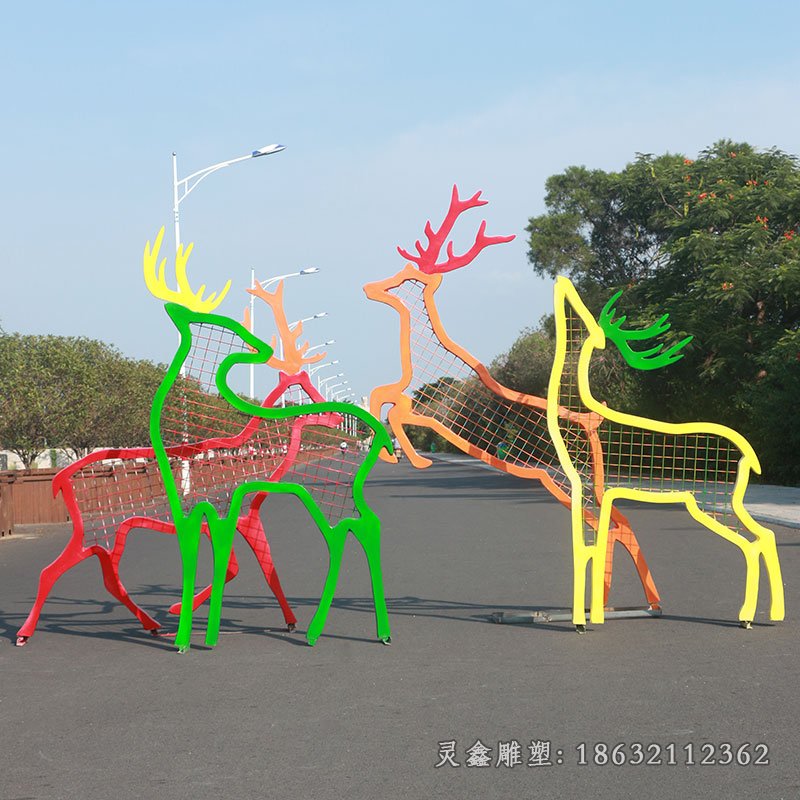 不锈钢网格鹿动物雕塑