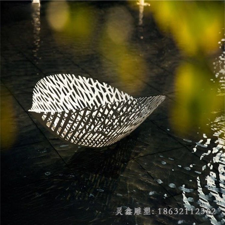不锈钢树叶园林雕塑
