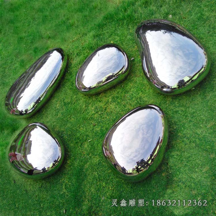 草坪镜面不锈钢水滴雕塑