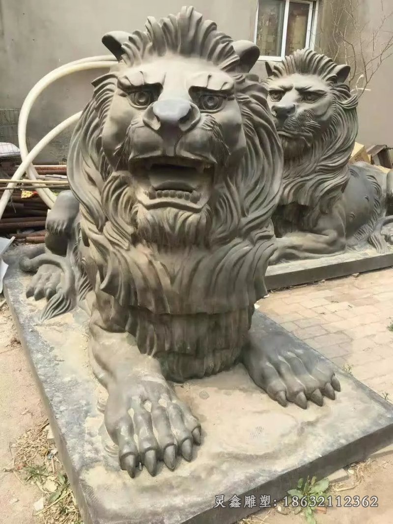 趴着狮子动物景观铜雕