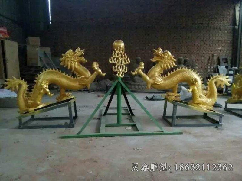 双龙戏珠铜雕，贴金双龙戏珠雕塑