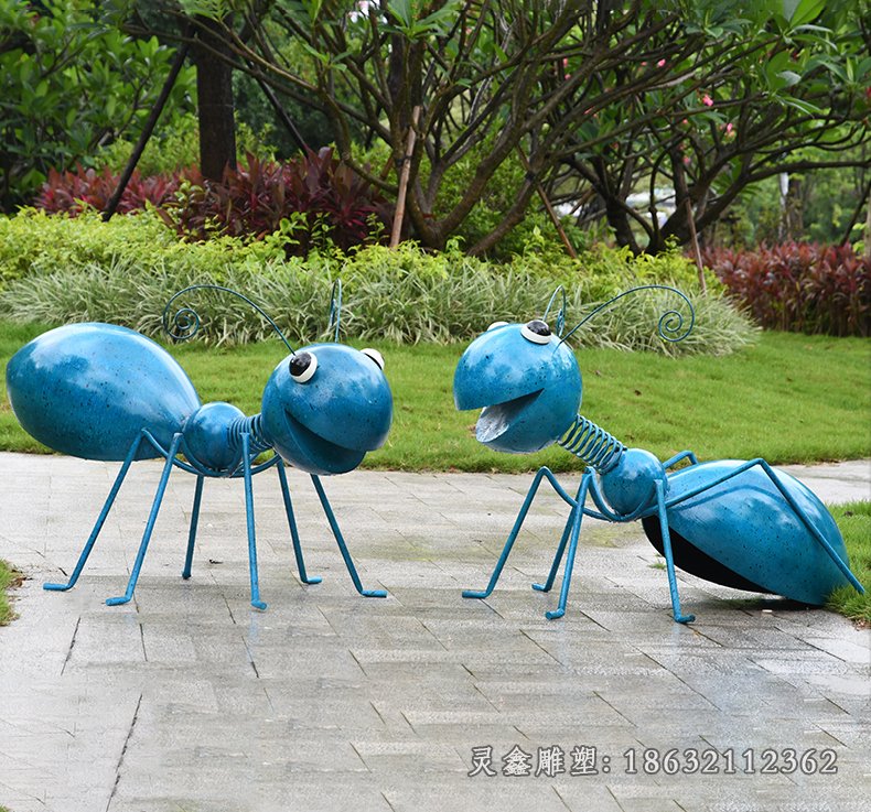 蚂蚁草坪动物城市雕塑