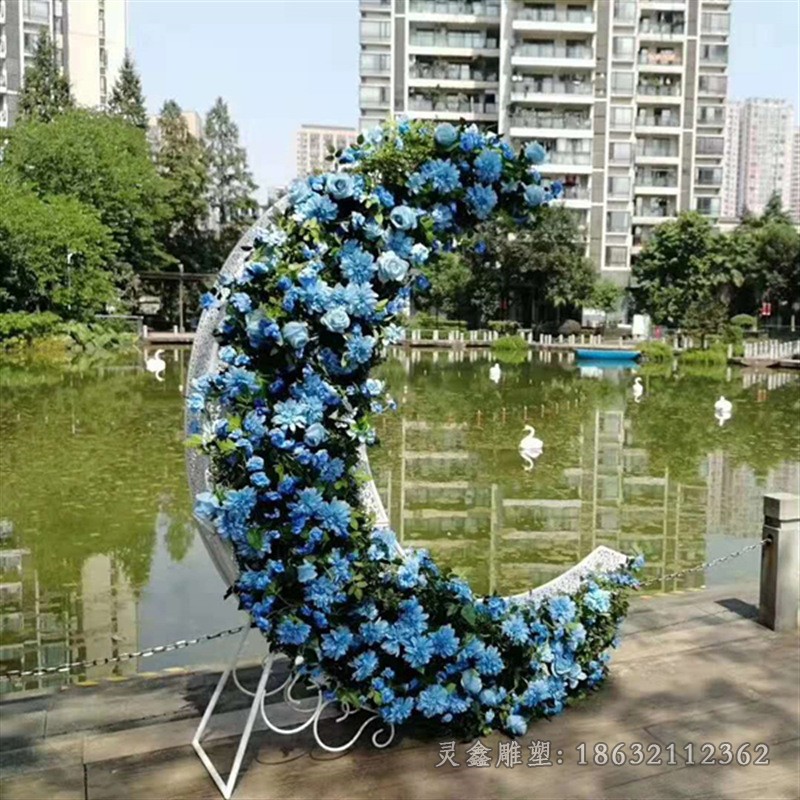 a不锈钢月亮雕塑 (34)