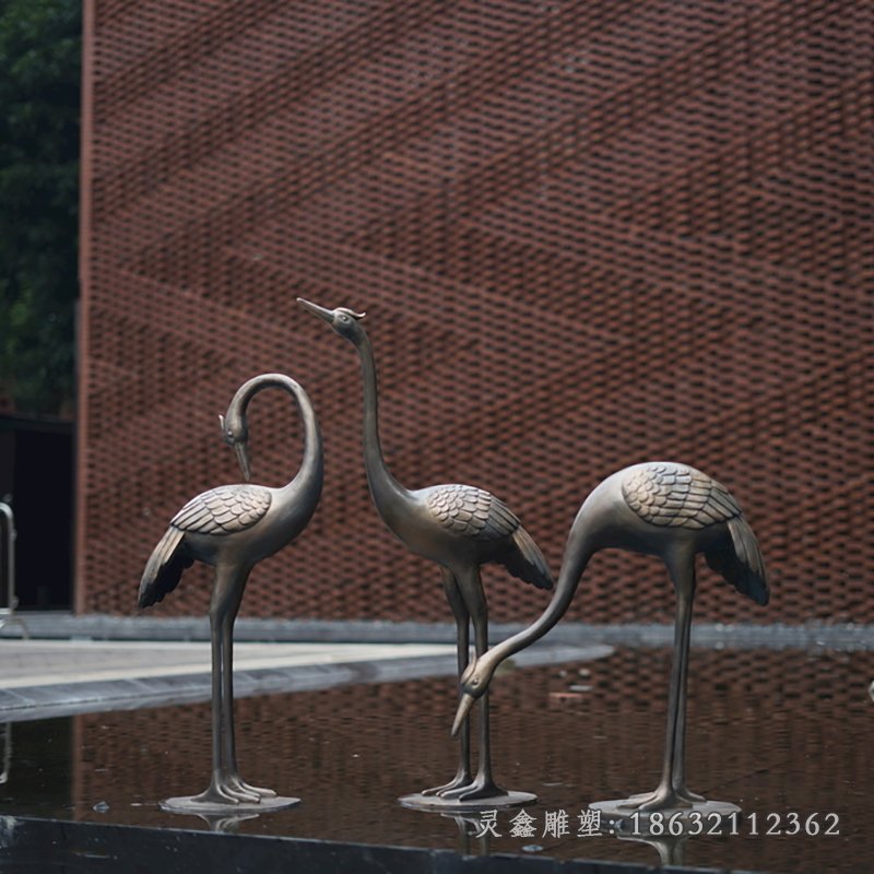仙鹤展翅公园铜雕