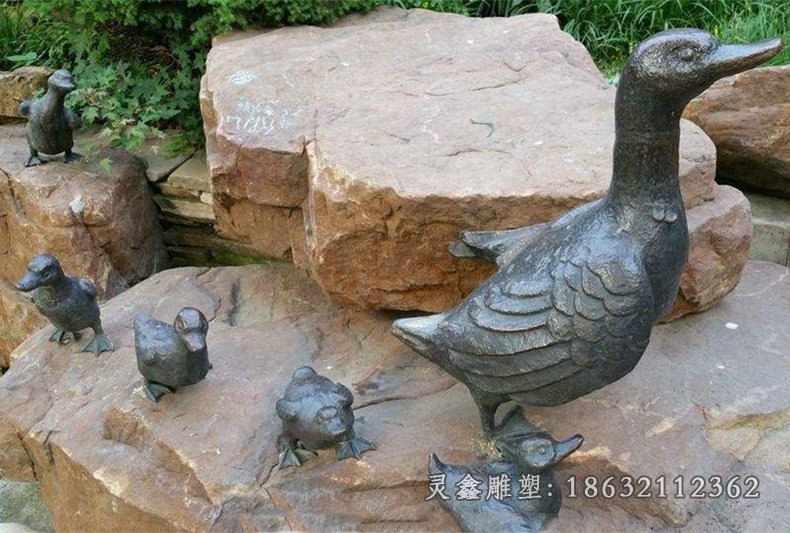 公园鸭子动物景观铜雕