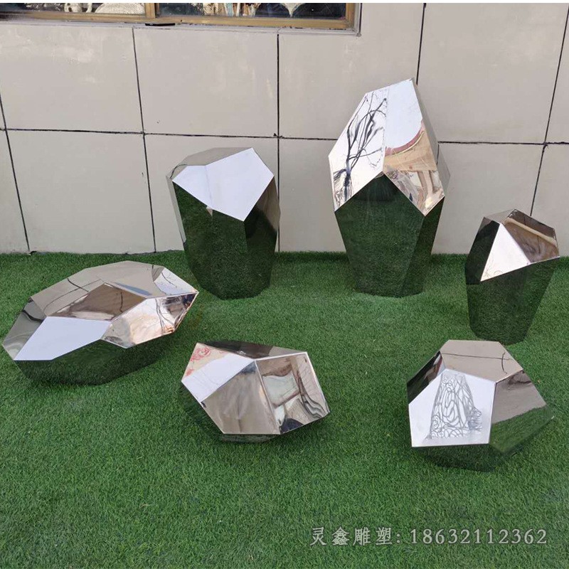 镜面石头庭院不锈钢雕塑
