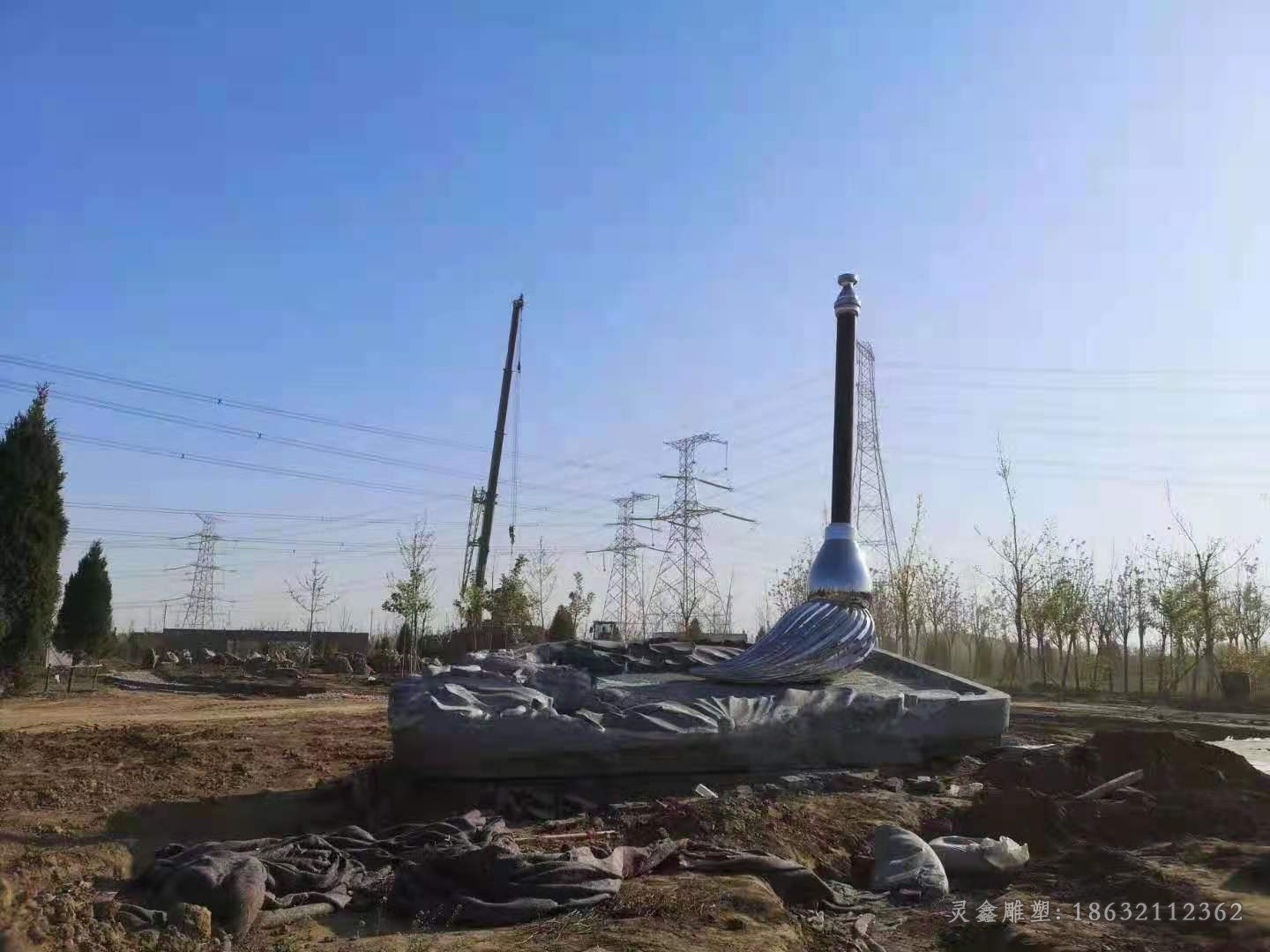 不锈钢校园毛笔雕塑
