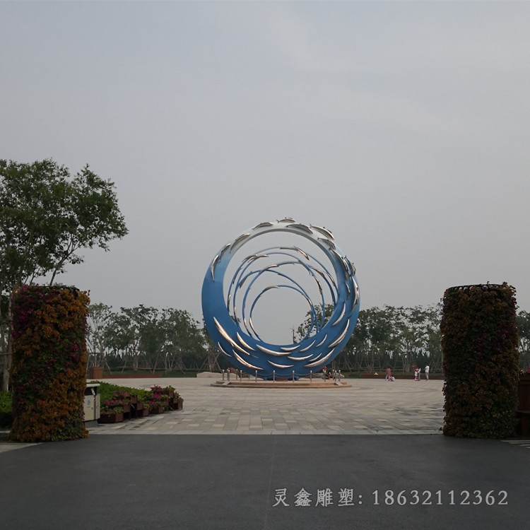 彩绘鱼公园不锈钢雕塑 