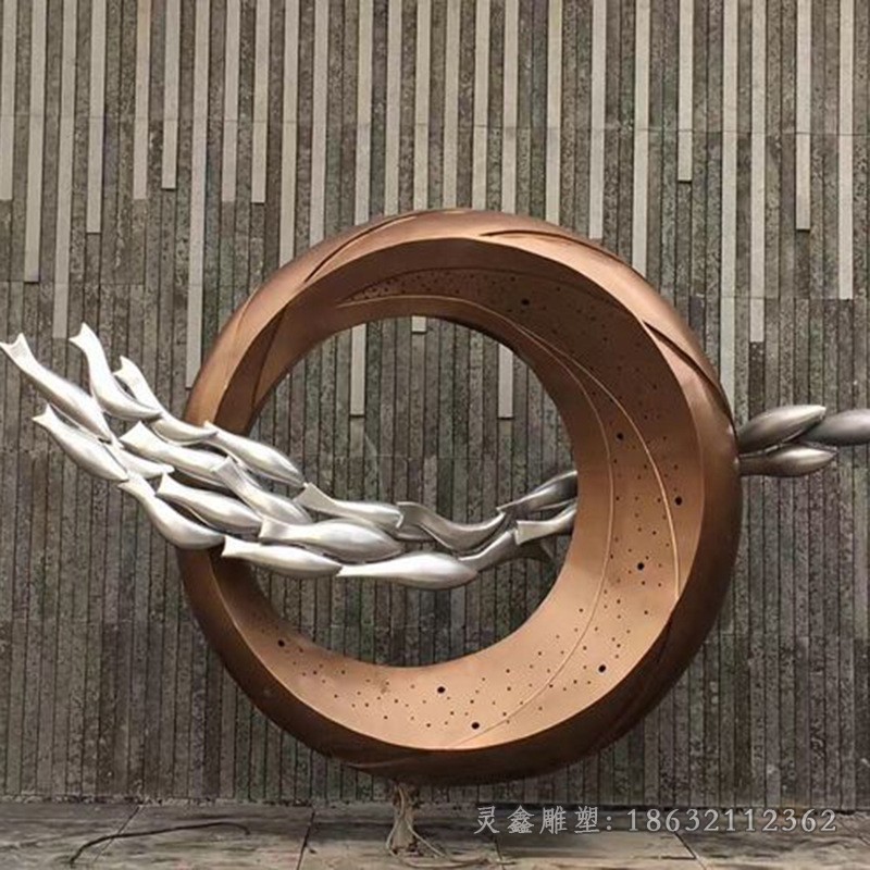 彩绘圆环广场不锈钢雕塑