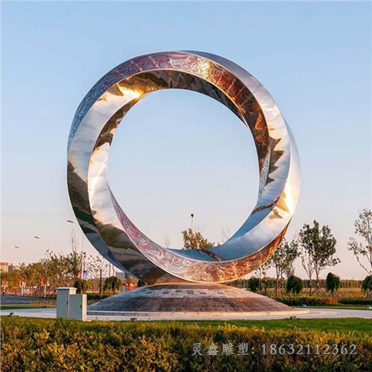 彩绘圆环公园不锈钢雕塑
