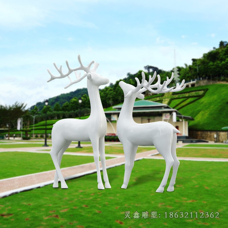 白色小鹿公园不锈钢雕塑