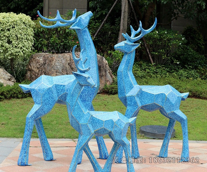 彩绘鹿户外不锈钢雕塑