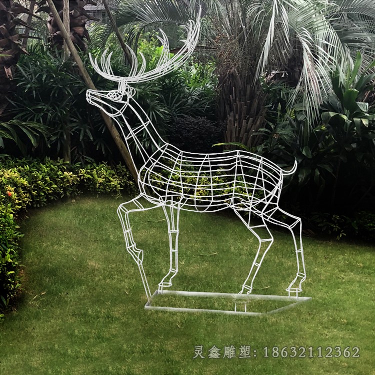 不锈钢白鹿镂空景观雕塑