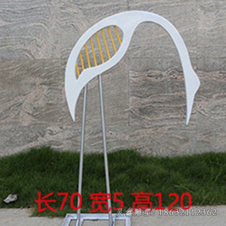 不锈钢抽象几何仙鹤雕塑
